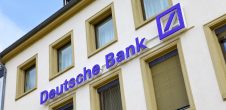 Deutsche Bank Warns Globalization Is Under Threat from Inequality