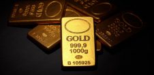 Gold-Prices-Will-Rise-as-U.S.-Economy-Comes-Under-Attack