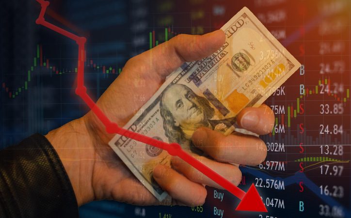 A Stock Market Crash Looms