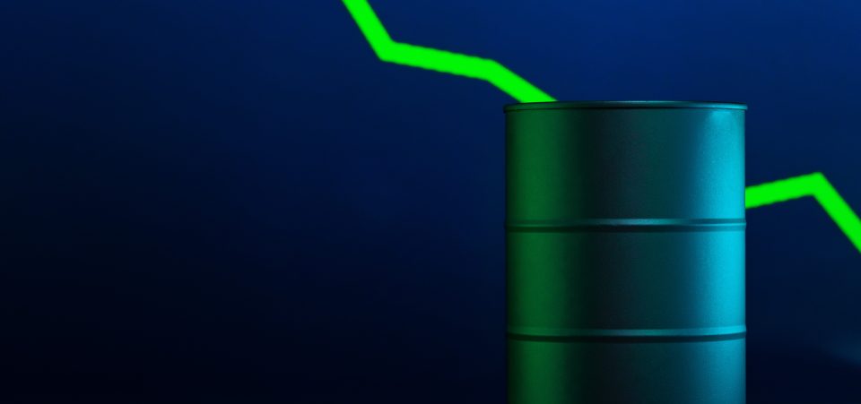 Falling Oil Prices Signal Global Recession: Brace for Impact on Oil Stocks
